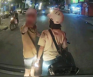 Người đàn ông chặn xe cấp cứu, dọa tài xế: 'Mày ngon thì tông vô coi', 3 ngày sau nhận cái kết thích đáng