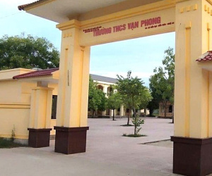 Xảy ra xô xát trên trường học, hai thầy cô cùng làm đơn tố cáo nhau
