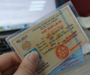 Bắt đầu cung cấp bổ sung phôi giấy phép lái xe