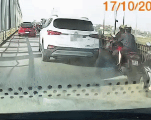 Nóng trên đường: Ngán ngẩm với 'tư duy xe máy' của nhiều tài xế ô tô
