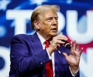 Ông Trump nói bà Harris 'đánh mất lợi thế, không phù hợp làm tổng thống'