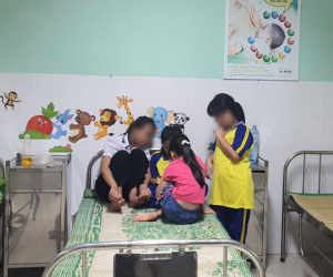 15 học sinh tiểu học nhập viện sau khi ăn sữa chua tại trường