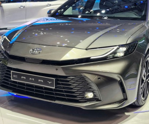 Toyota Camry mới có giá cao nhất 1,53 tỷ đồng