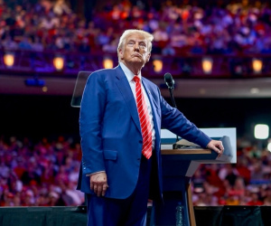 Điều gì sẽ chờ đón ông Trump nếu không thắng được bà Harris?