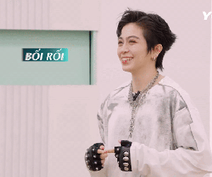 Dàn Chị đẹp vồ vập khi thấy Gil Lê vừa xuất hiện, một người có hành động 'khó coi'