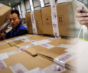 Cho khách yêu cầu hoàn tiền mà không cần phải trả lại hàng: Thực trạng 'cạnh tranh ác ý' đáng sợ trên thị trường TMĐT Trung Quốc