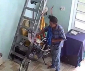 Người đàn ông 36 tuổi vào nhà xin nước uống rồi hiếp dâm người phụ nữ 63 tuổi