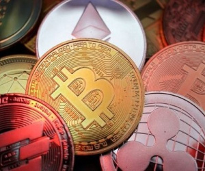 Bitcoin tăng vọt lên 72.000 USD khi bầu cử Mỹ đến gần