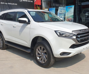 Isuzu mu-X giảm giá còn hơn 760 triệu tại đại lý: Cùng cỡ Fortuner nhưng rẻ ngang Yaris Cross, cơ hội thoát nhóm bán ít nhất cuối năm