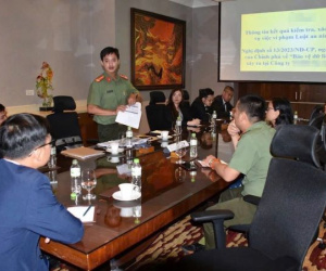 Thanh niên nhờ người 'do thám' bí mật đi khách sạn của bạn gái