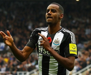 Thua sốc Newcastle, Arsenal lung lay thứ hạng Top 3