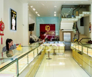Đang mùa cưới, tiệm vàng ở Quảng Ninh, Nam Định lại gặp cảnh lạ thường