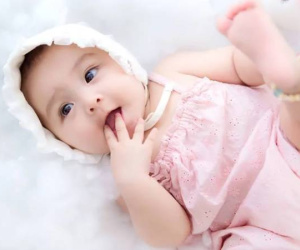 Mẹ bỉm than thở muốn đặt tên con có chữ 'Thị' nhưng hiện đại, không bị 'quê', câu trả lời khiến gia đình 'lịm' đi