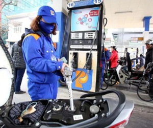 Giá xăng dầu quay đầu bật tăng