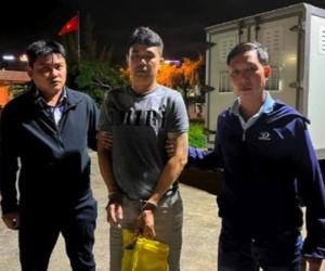 Đối tượng trốn truy nã tội về tội giết người bị bắt khi ở nhà bạn gái