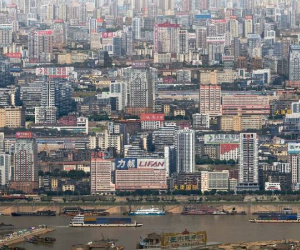 Mới 10 tháng, láng giềng Việt Nam xuất khẩu đạt gần 3.000 tỷ USD