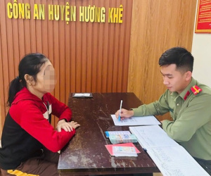 Thấy vợ có biểu hiện 'lạ', chồng báo công an giúp thoát bẫy lừa đảo