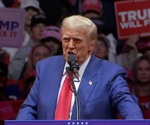 Ông Trump duy trì khoảng cách phiếu phổ thông trước bà Harris ở bang Arizona