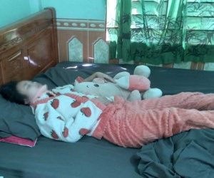 Nữ sinh lớp 11 bị 'đánh hội đồng' gãy đốt sống cổ vẫn chưa thể tới trường