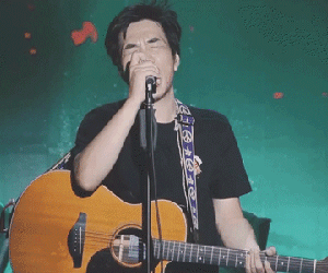 Khi huyền thoại Rock Việt 'Dừng lại và Khởi đầu': Hàng trăm khán giả 'rưng rưng' chung một cảm xúc hoài niệm!