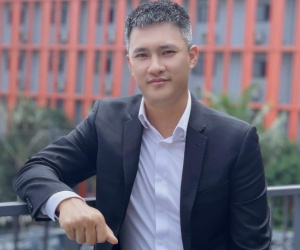 Công Vinh thêm một lần vướng vào ồn ào 'đổi ý phút chót': Bầu Hiển từng nếm 'trái đắng' ra sao?