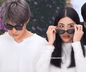 Clip 20s của Hằng Du Mục và Dịch Dương gây bão: Đố ai chỉ xem 1 lần mà thoát ra được
