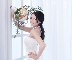 Ngày cưới, em dâu vừa bước ra thì toàn hội trường vang lên tiếng bàn tán ồn ào, đại diện nhà trai nhà gái chỉ muốn 'độn thổ' vì xấu hổ