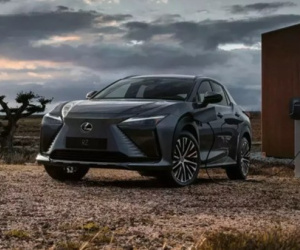 Lexus RZ 2025 - chiếc Lexus EV 'ngon bổ rẻ' chỉ 1,04 tỷ đồng