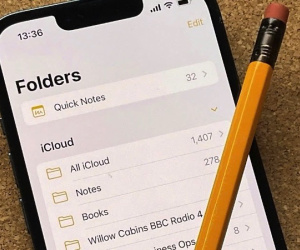 Người dùng than phiền, Apple thừa nhận lỗi lạ trên iCloud