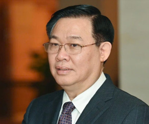 Bộ Chính trị kỷ luật cảnh cáo ông Vương Đình Huệ