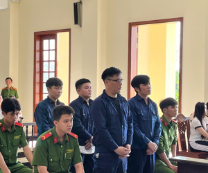Chủ quán karaoke Tươi Cười đã 'lợi dụng' 3 bé gái chưa đủ 16 tuổi thế nào?