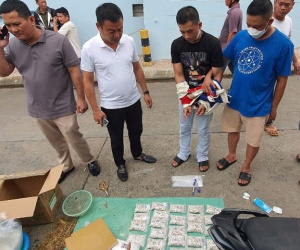 Công an phát hiện bí mật động trời trong thùng thuốc nam