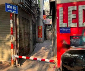 Chính quyền nói gì về việc người dân lắp barrier ngăn xe vào ngõ nhỏ?