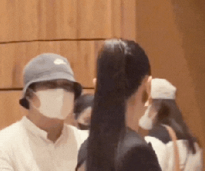 Nam Thư bị 'tóm' đi sự kiện cùng 'người đàn ông lạ', Z.D bất ngờ lại gây dậy sóng