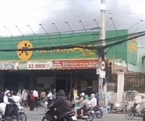 Cháy cửa hàng Bách Hoá Xanh ở TP HCM