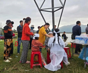 Đôi vợ chồng tử vong khi đi đánh cá: Xót cảnh 4 đứa trẻ đói khát, ngóng chờ nhưng bố mẹ mãi không về nữa