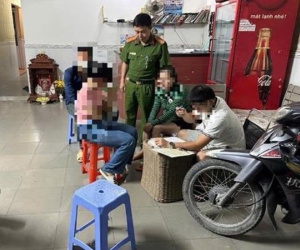 Bắt quả tang U60 bán dâm với giá 400.000 đồng