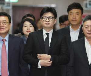 Đảng cầm quyền Hàn Quốc muốn đình chỉ quyền lực của Tổng thống Yoon Suk-yeol