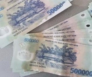 Dùng tiền giả để mua hàng, 3 thanh niên cùng lãnh án