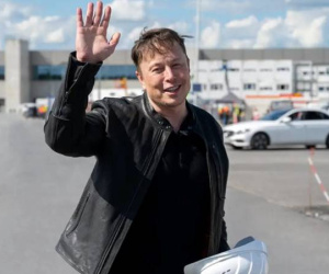 Quá khứ 'dưới mức nghèo khổ' của Elon Musk: Tiêu 1 USD/ngày, cả tháng chỉ ăn mì ống, ớt xanh và xúc xích
