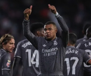 Thắng đậm Girona, Real Madrid 'phả hơi nóng vào gáy' Barcelona