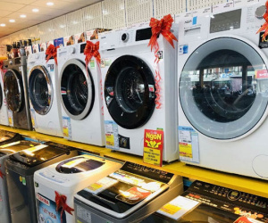 Tivi cao cấp giảm giá sập sàn, máy giặt chỉ từ hơn 2 triệu đồng/chiếc