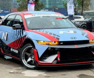 Cận cảnh Hyundai Ioniq 5 N độ drift vừa về Việt Nam: Gần 650 mã, thêm khung chống lật và phanh tay, giả lập sang số như xe xăng
