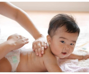 Không thể ngờ, nếu chạm vào 4 bộ phận này thường xuyên, con bạn sẽ ngày càng thông minh vượt trội