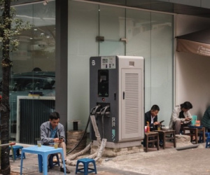 Bỏ 2 tỷ mở trạm sạc xe điện kiêm 'trà đá' trên mảnh đất 1500m2: Đầu tư thế ở Việt Nam liệu có giàu?