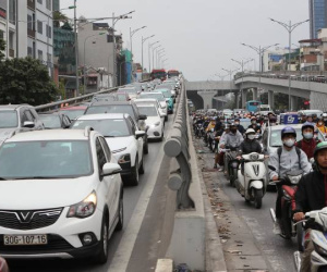 Hạn chế phương tiện ô nhiễm ở Ba Đình, Hoàn Kiếm, dân chưa biết phải đi lại thế nào?