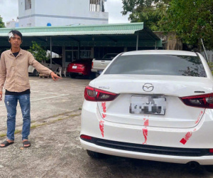 Nam thanh niên cùng bé gái 12 tuổi đi cướp ô tô