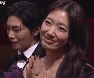 SBS Drama Awards 2024: Park Shin Hye gây sốt MXH vì 1 khoảnh khắc, Daesang danh giá thuộc về cái tên không ai dám cãi