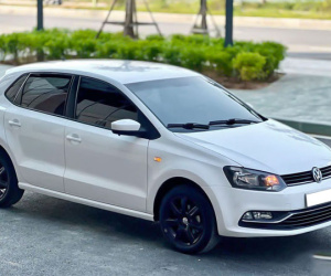 Volkswagen Polo AT 2016 giá dưới 300 triệu: Lái hay nhưng đánh đổi về trang bị