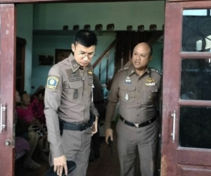 Ghen với chồng cũ của vợ, người đàn ông bắn vợ rồi tự sát